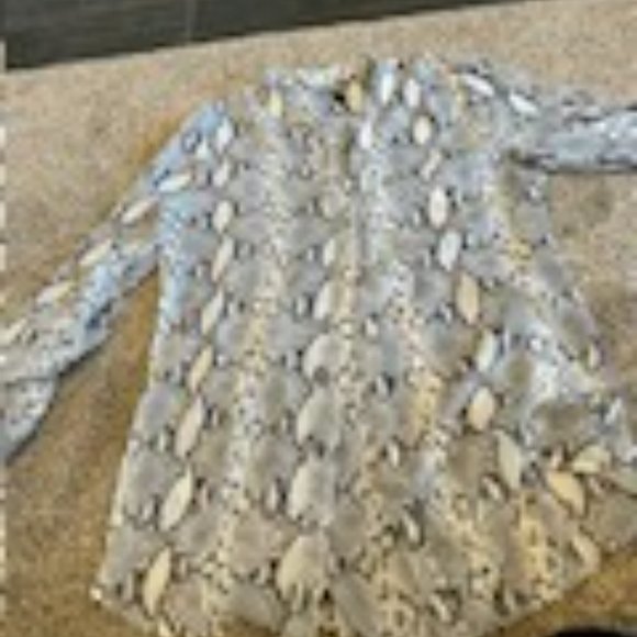 Kut from the cloth snake skin patter button up blouse - Picture 3 of 4